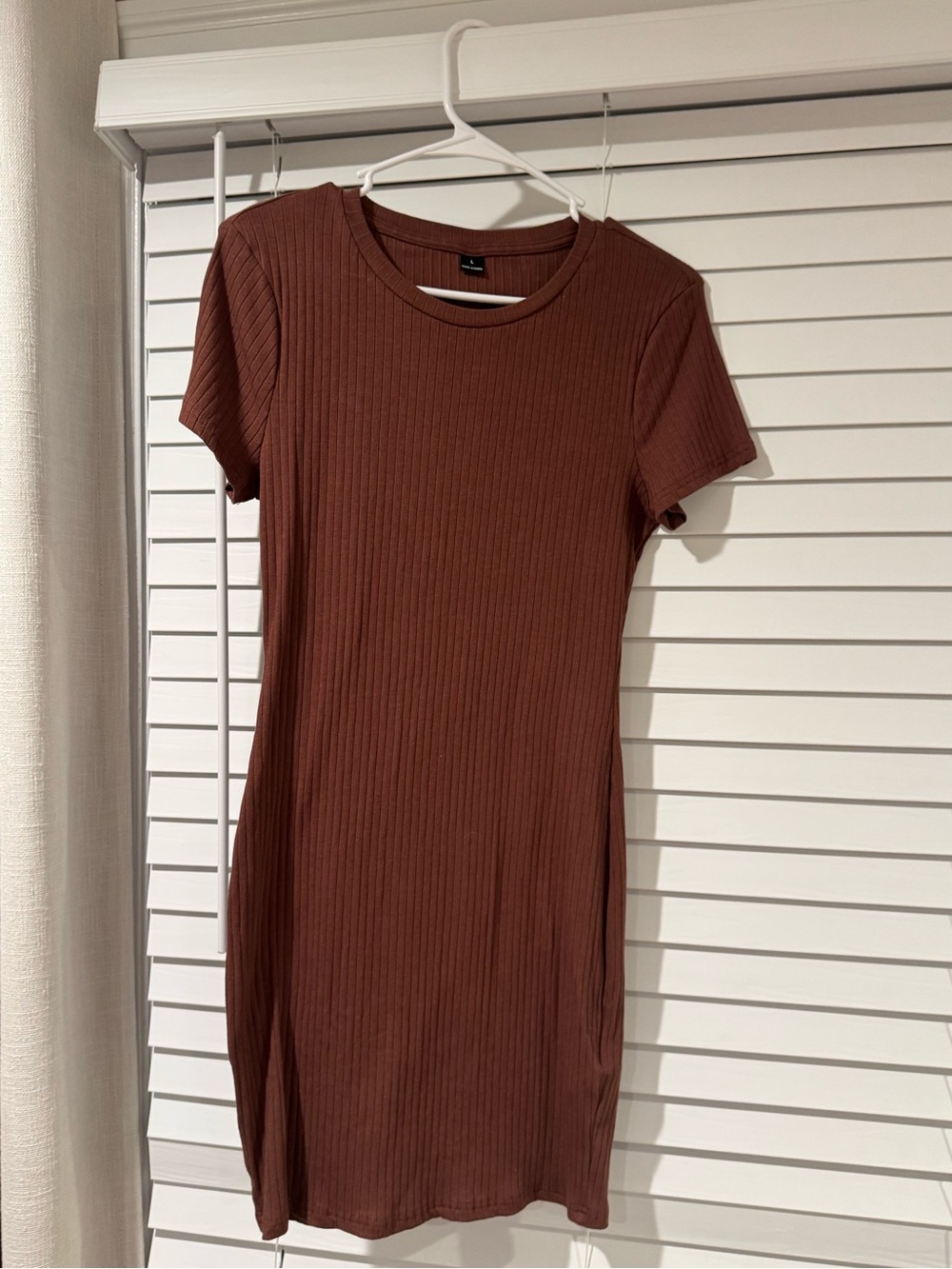 Ribbed Short Sleeve Bodycon Dress - Brown
